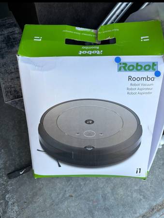 Irobot i1 roomba vacuum  (brand new) 1