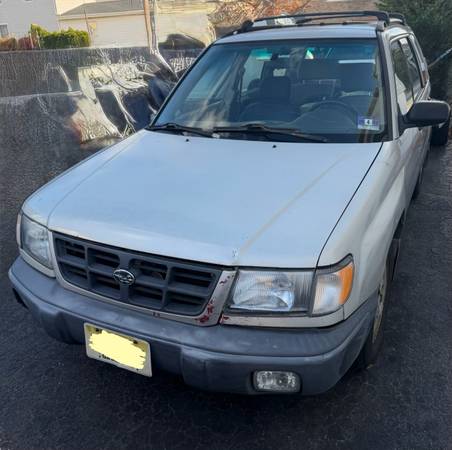 1999 Subaru Forester part out 1