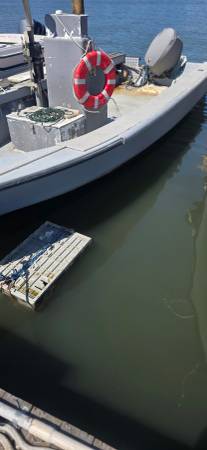 23' Seahawk rigged for Commercial Use 1