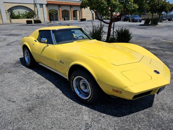 74 Corvette automático - $18.500 (sur de San Francisco)63486981915395121