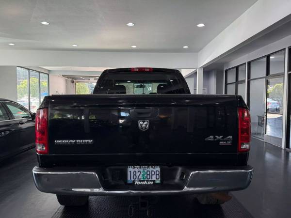 2005 Dodge Ram 2500 Quad Cab ST Pickup 4D 6 1/4 ft V8, HEMI, 5.7 Litros - $7995.0063618518922115124
