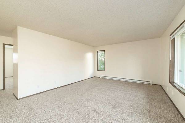 $1,450 / 1br - 722ft2 - Carports and Garages available, On-Site Management, Indoor Pool (3710 SE Concord Rd, Portland, OR)63999452233475124