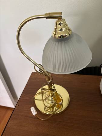 Desk lamp 1