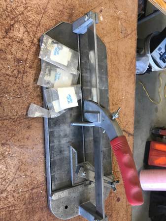 Ceramic tile cutter 1