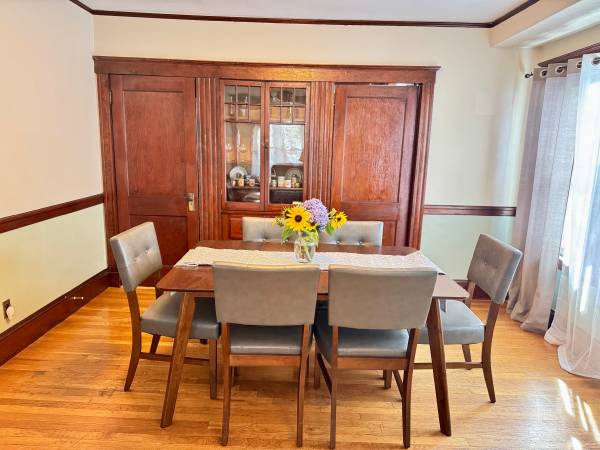 $1,000 / 3br - 121ft2 - Need Female Roommate for Nonsmoking Furnished Apartment to Share (Somerville)63996692801667122