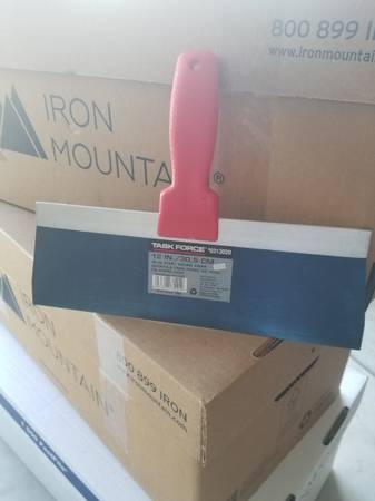 Task Force Taping Knife 1