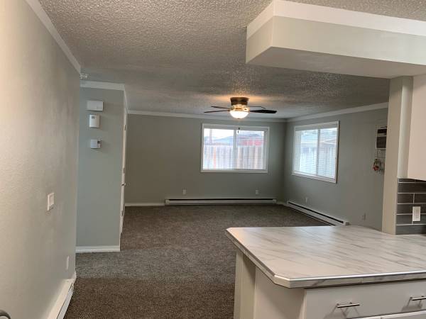 $1,700 / 3br - 1200ft2 - 3 BDR. DUPLEX.  $1700.00 PM   MONTH TO MONTH (PASCO)63689807095299121
