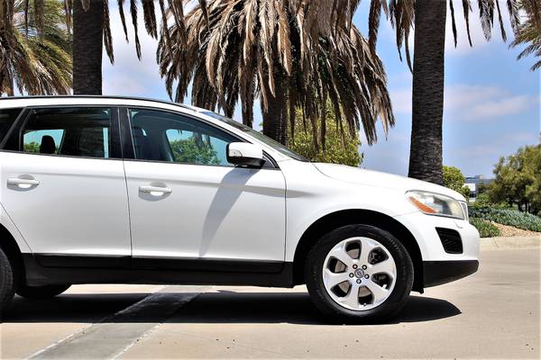 2013 Volvo XC60 - $8,999 (San Diego,CA)63476190325633121