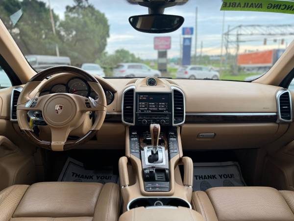 Porsche Cayenne AWD 2012 - $13,950 (Carlisle)63477728233089123