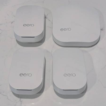 Eero Pro Mesh Wi-Fi Extender (1 Pro + 3 Beacons) 1