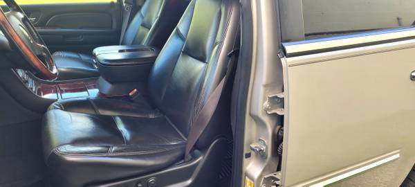 💥💥 2008 CADILLACE ESCALADE * BEAUTIFUL * TRADE - FINANCE - WARRANTY - $9,995 (West Point, KY)63621807233283123