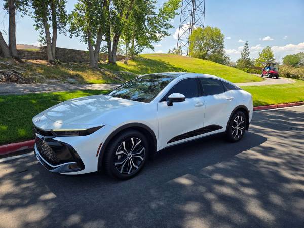 2023 toyota crown hybrid for sale by owner - Sparks, NV