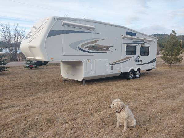 2010 Jayco Eagle 313 RKS 4 seasons camper. possible trade 1