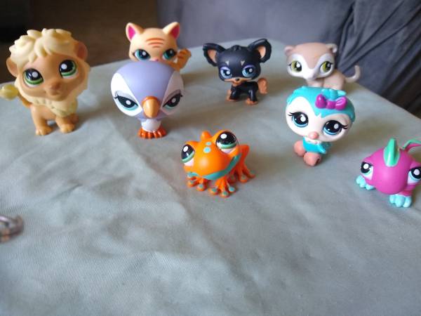 LPS - cat,puffin,owl,frog,ferret, Chihuahua,lion and iguana 1