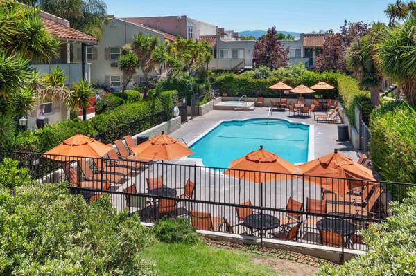 $2,723 / 1br - 828ft2 - Armarios amplios, microondas, lavavajillas (san jose oeste)63695896588163122