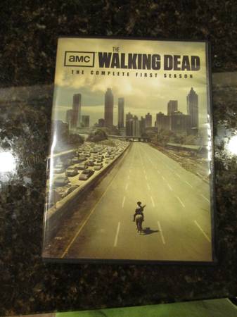 WALKING DEAD SEASON 1 - Only watched 1st disk 1