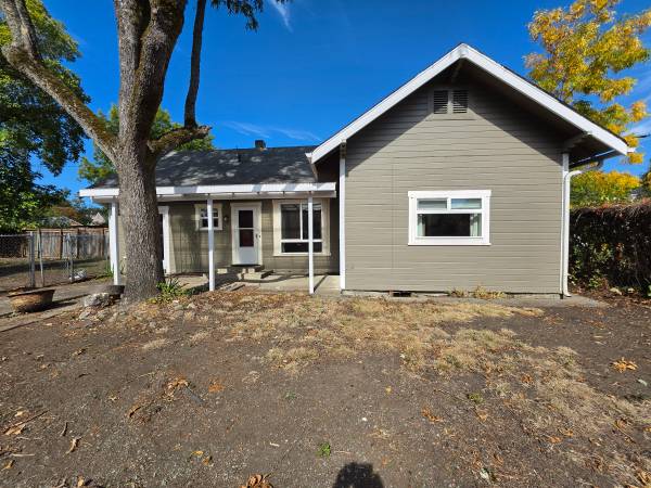 Charming, vintage 1-bedroom 1