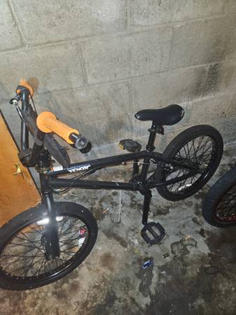 Diamondback BMX Black Venom 1