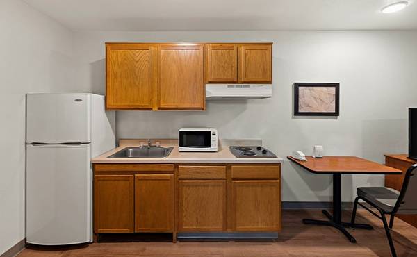 $229 / 1br - Weekly and Monthly Rates. No Lease, No Credit Check (12215 W Gateway Blvd, El Paso, TX)63971415896707122
