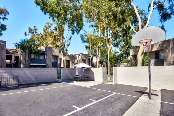 $3,129 / 3br - 1100ft2 - 3/bd 1.5/ba, Pet-Friendly Community, Laundry Facility (1415 N. San Gabriel Blvd, Rosemead, CA)63700899389315122