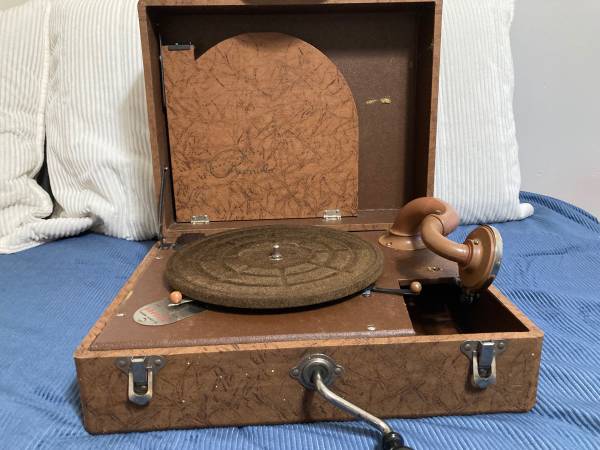 Vintage Portable Gramophone 1