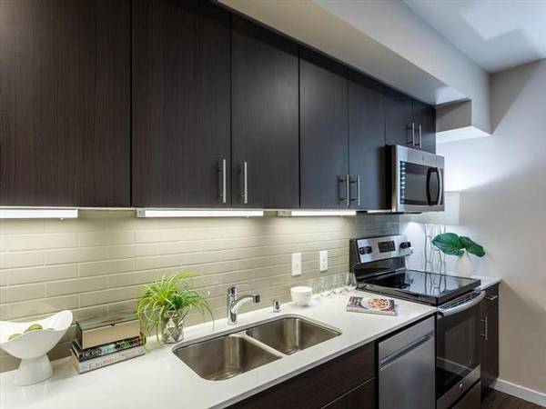 $1,399 / 1br - 555ft2 - Open Monday thru Saturday - Tour our homes THIS week! (Fisher's Landing)63820848501635122