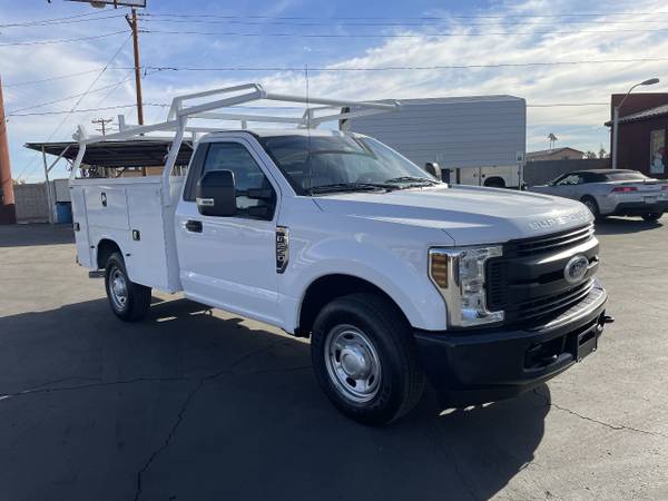Camioneta de servicio/trabajo utilitario Ford F-250 Super Duty 2018 - $36,995 (Phoenix)63470598241283122