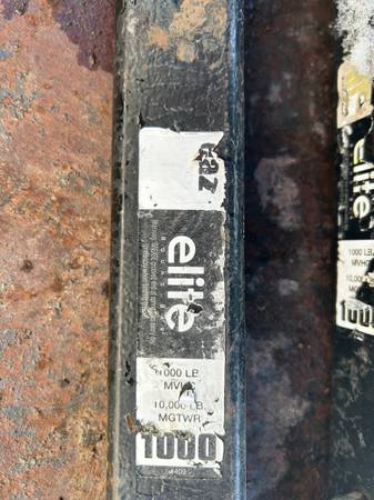 Weight distribution hitch 1