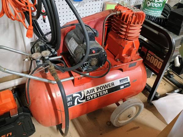 old WARDS large air compressor 240v single phase WORKS GOOD 1