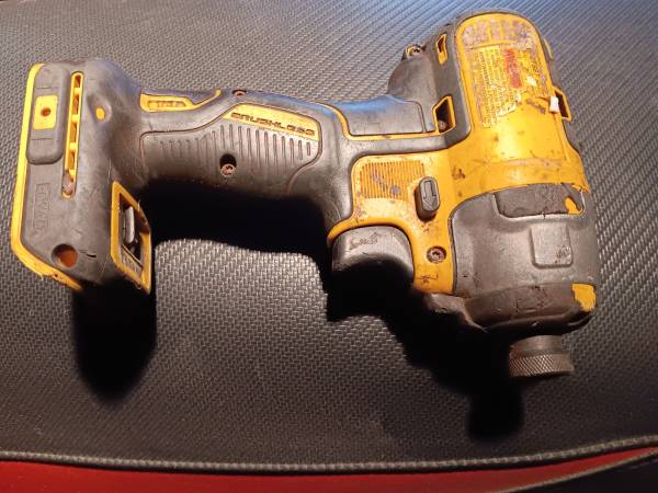 DEWALT 20 VOLT 20V CORDLESS TOOL 1