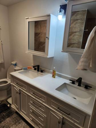 $1,400 / 2br - 1200ft2 - MASTER SUITE IN UNIVERSITY PLACE W/ PRIVATE BATHROOM & ATTACHED GARAGE (Tacoma/University Place)63934290199938121
