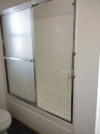 $1,000 / 1br - -Cozy room for rent (hayward / castro valley)63667975949699122