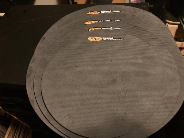 Drum display and drum pads 1