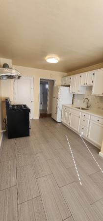 $1,600 / 1br - 600ft2 - $1,600/ 1br - 600ft2 ，Duplex house, Nice Area, Nice Private Yard , Ric (richmond / point / annex)63657964713859124
