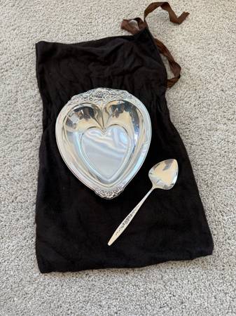 Silver plated Heart shaped serving dish with Matching spoon 1