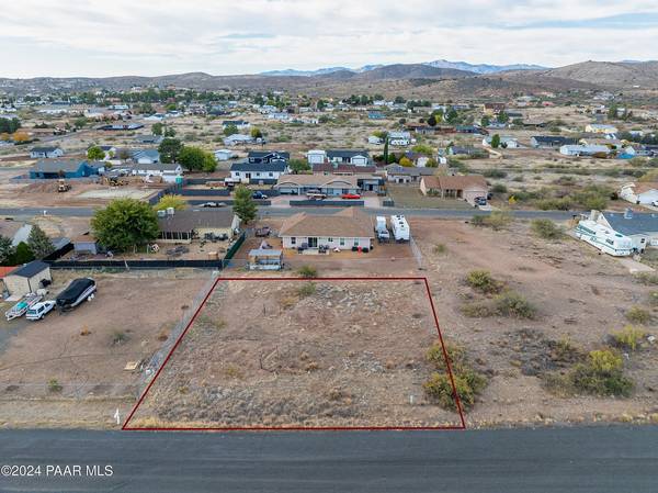 $33,000 Lot with Approved plans (Mayer)63674775026177121