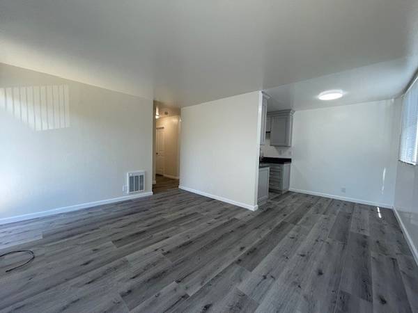 $3,250 / 2br - 2024 Vine Street Apt 1D, 2 Bed 1Bath, in the Gourmet Ghetto Area. (berkeley)64017516084866121