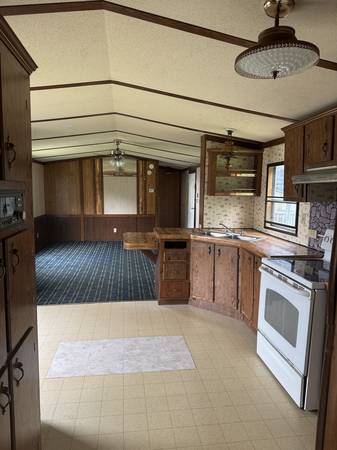$1,400 / 2br - Section 8 Welcome (West Asheville)64029212077570121