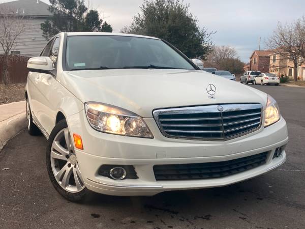 2008 Mercedes‑Benz C300 - COLD A/C, Clean Title, Ready-to-Drive, Wow! 1