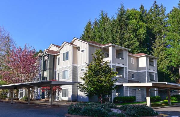 $2,179 / 2br - 1099ft2 - Área de comedor formal, zona de juegos, puertas interiores blancas de 6 paneles63852482166145120