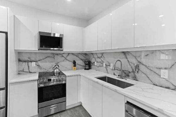 $1,100 / 2br - FOR THE BEST LOCATION IN ELK GROVE, BEAUTIFUL 2 BED 1 BATH (ELK GROVE)64043835797251122