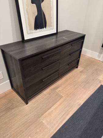 Chest of drawers 1