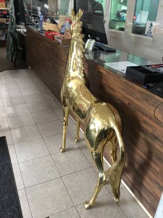 CABALLO DE LATÓN 57" - $2.995 (Escondido)63471474889731121