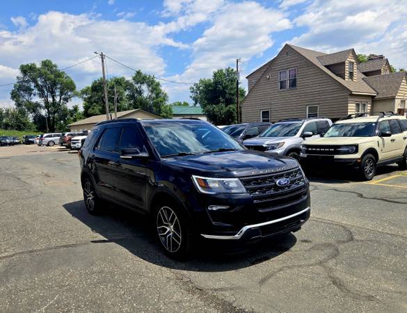 2019 Ford Explorer Sport AWD 3.5L con turbocompresor doble. SUV - $18.995 (Anoka)63499707313923122