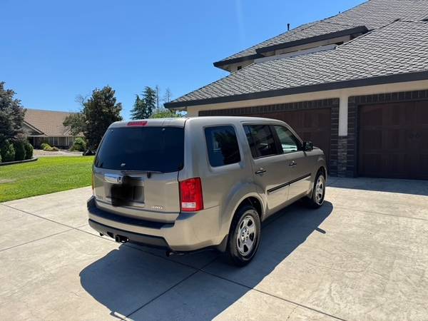 2009 HONDA PILOT LX AWD / TÍTULO LIMPIO / 124K MILLAS / CORREA DE DISTRIBUCIÓN CAMBIADA - $7,900 (FOLSOM)63613722526849124