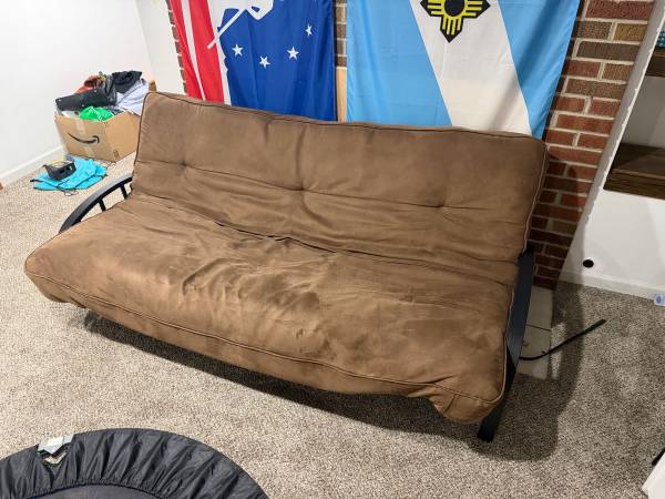 Futon 1