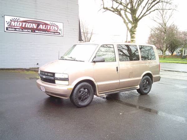 2003 Chevrolet ASTRO VAN AWD - Photo 2