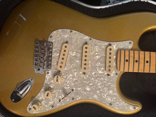 Mim parts Stratocaster 1