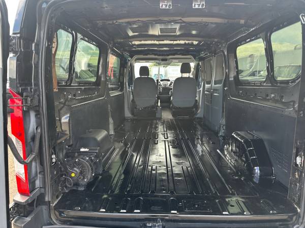 2015 Ford Transit-350-RWD XLT - Photo 10