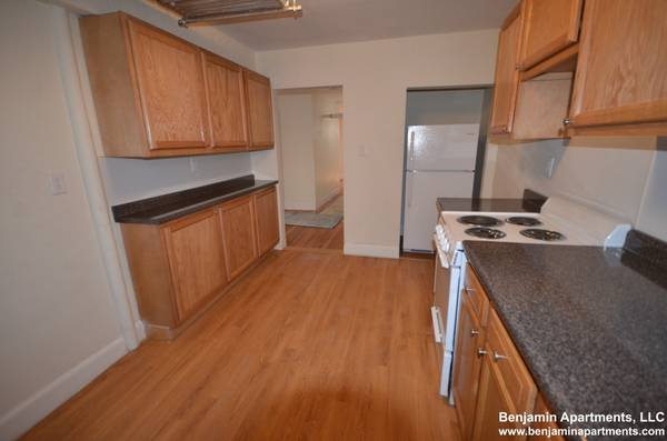 $3,375 / 3br - NO FEE ** Brighton3 Bed Apt includes Heat HW. Cat OK. (Brighton)64294791337218121